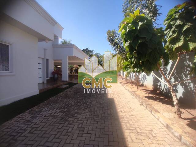 Casa para Venda em Várzea Grande - 5
